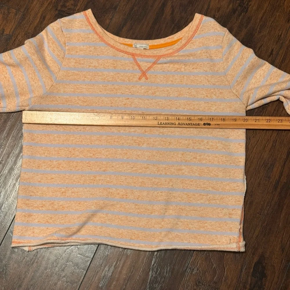 Gap Terry Cloth‎ Crew Neck Peach and Purple Stripe Sweatshirt size Large